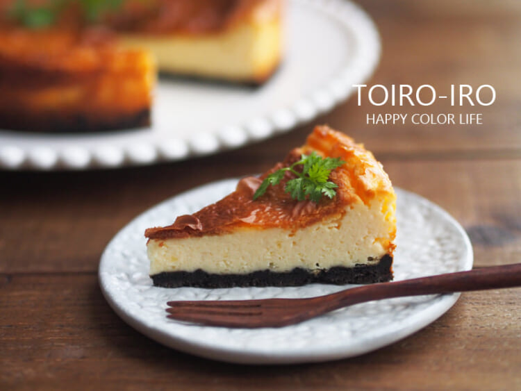 混ぜて焼くだけ！ベイクドチーズケーキ