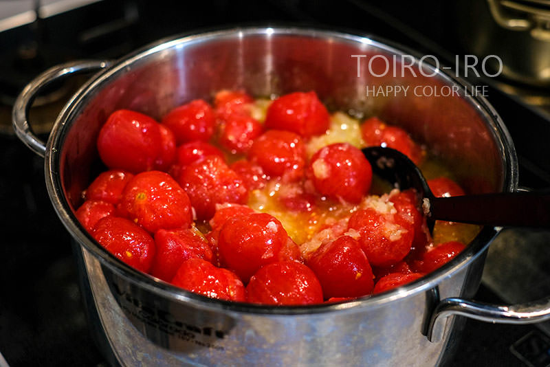 フレッシュトマトでトマトソースやパスタ Toiro Note トイロノート 家族が笑顔になる いつものごはんを彩るレシピサイト