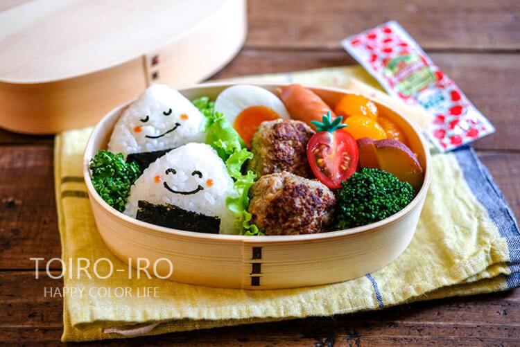 遠足のお弁当【おにぎりちゃん】